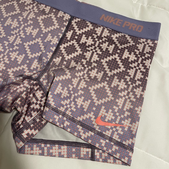Nike Pro Shorts - Picture 2 of 6